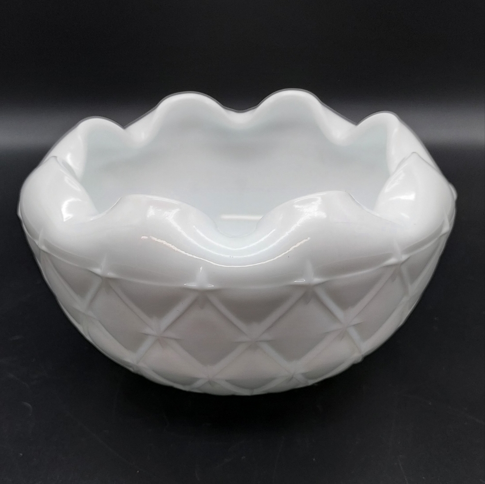 Vintage Indiana Milk Glass Bowl Diamond Quilt Crimped Ruffle Edge